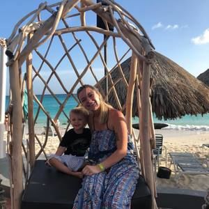 Meet your Posher, Lauren